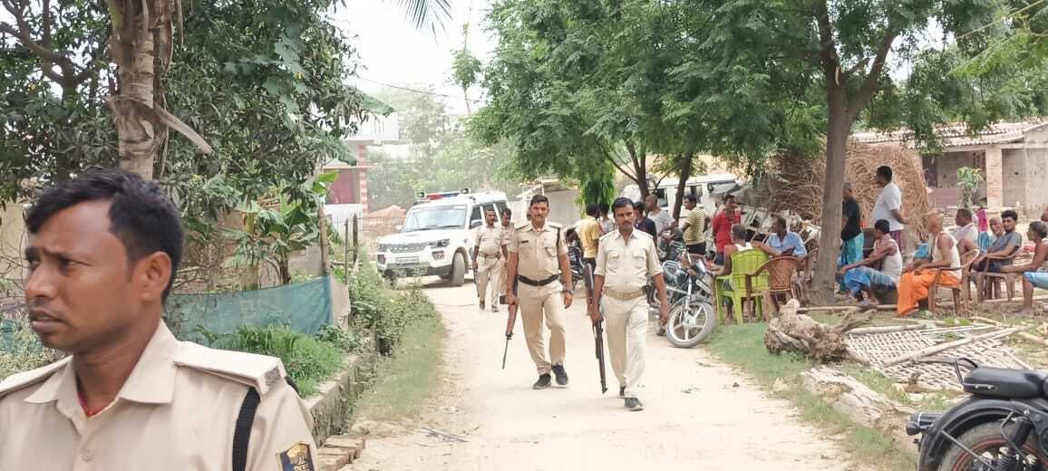 Motihari: ऑर्केस्ट्रा के दौरान रिवाल्वर लहराने से मना करने पर युवक को मारी गोली, मौत