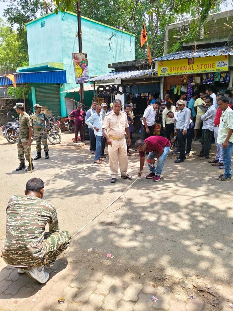 East Singhbhum News : एक किमी सड़क में 63 अतिक्रमण, सभी को नोटिस
