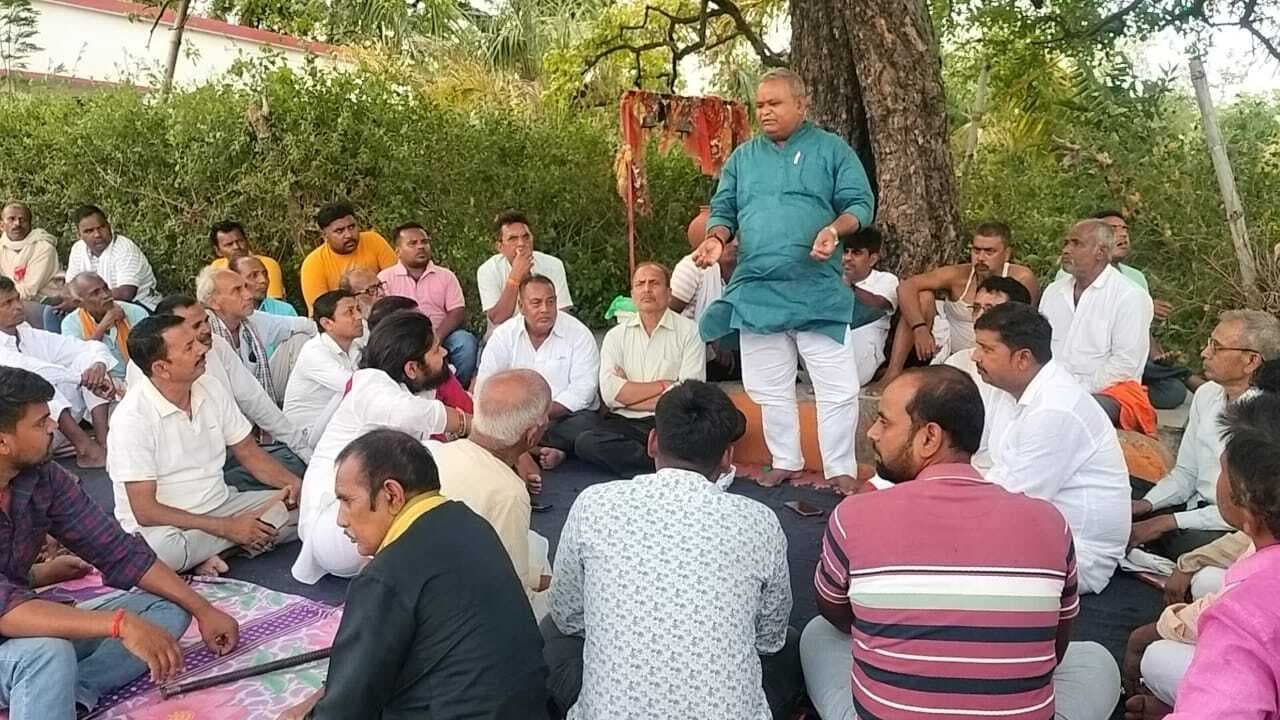 मेडिकल कॉलेज का देव में ही होगा निर्माण, बैठक में आंदोलन पर चर्चा