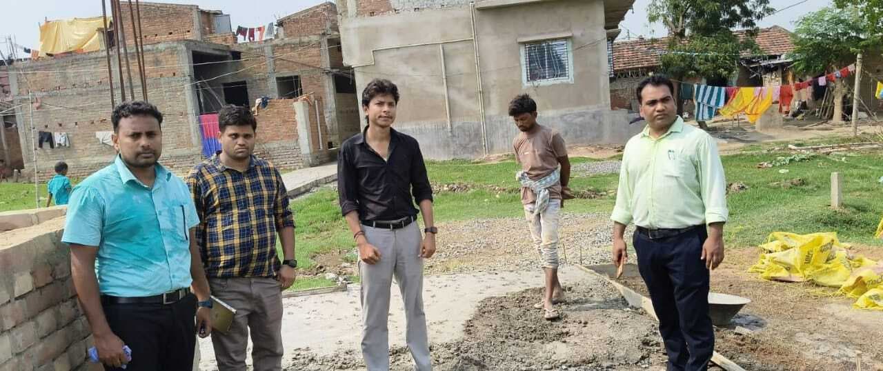 बरसात पूर्व नप अधिकारियों ने दिखायी सक्रियता, वार्डों में जाकर देखी समस्याएं