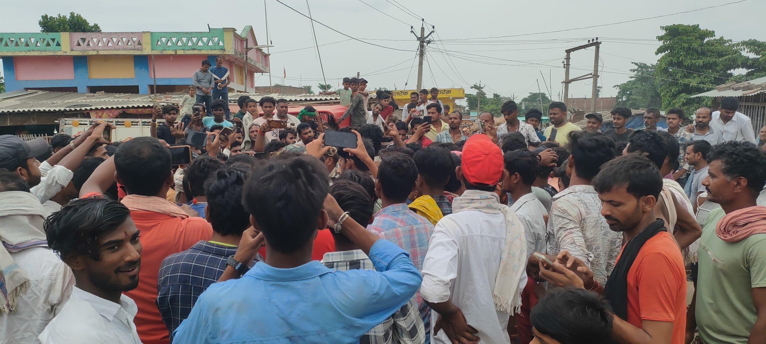 Samastipur News:लड़झा चौक के पास बाइक की डिक्की तोड़कर 1.60 लाख रुपये की चोरी