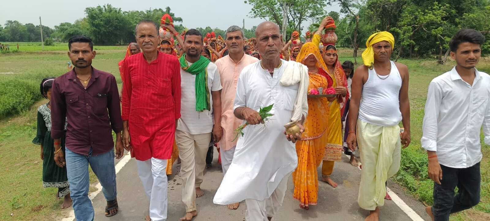 कलश यात्रा के साथ महाविष्णु यज्ञ शुरू