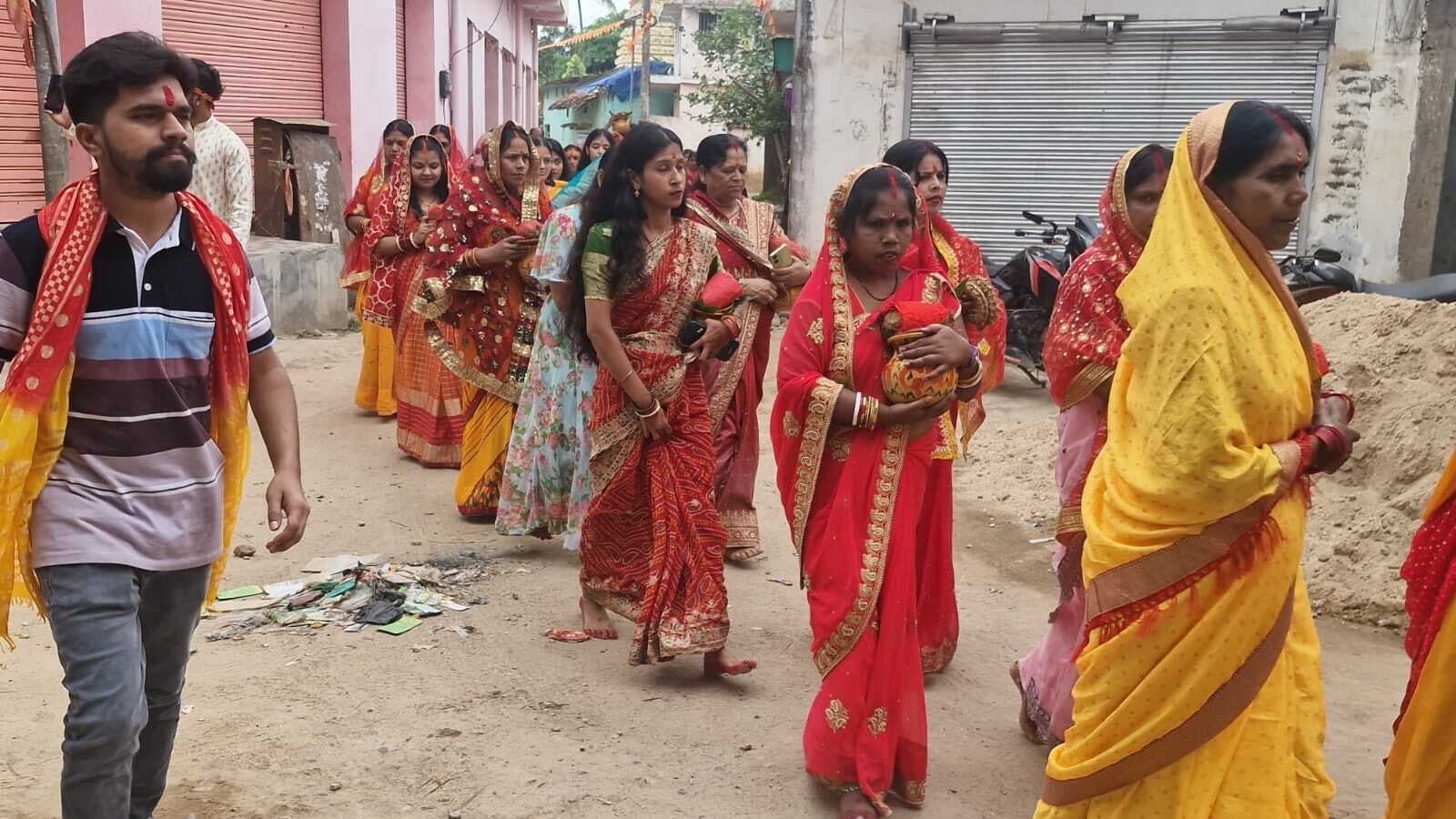 माता वैष्णो देवी मंदिर में कलश यात्रा और जगराता