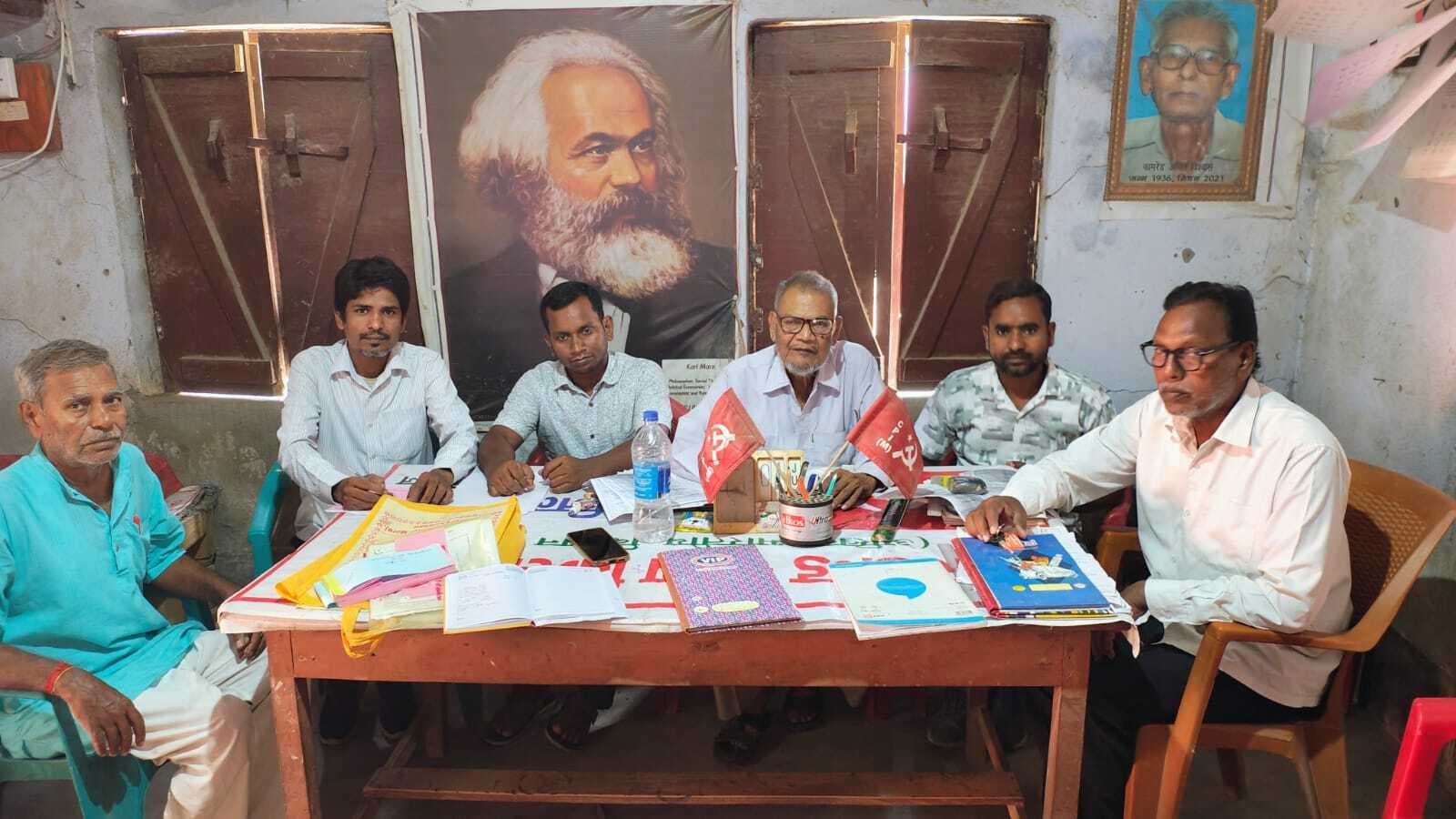 बिन्दुवासिनी हॉल्ट पर ट्रेनों की ठहराव की मांग को लेकर 11 जून को महाधरना