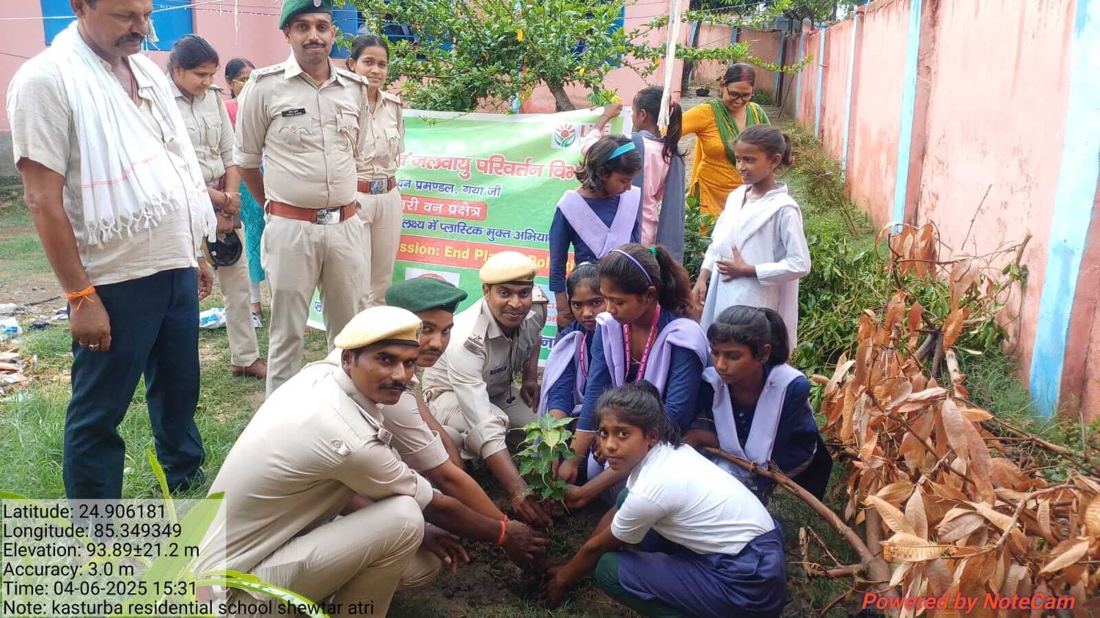 कस्तूरबा गांधी आवासीय स्कूल में चलाया अभियान