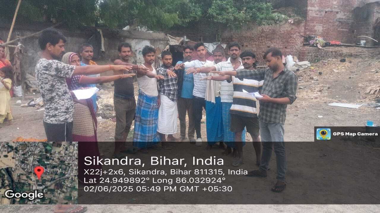 छापेमारी में दुकानों से प्लास्टिक जब्त, वसूला जुर्माना