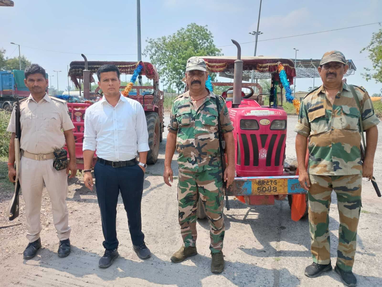 अवैध गिट्टी लदे तीन ट्रैक्टर जब्त