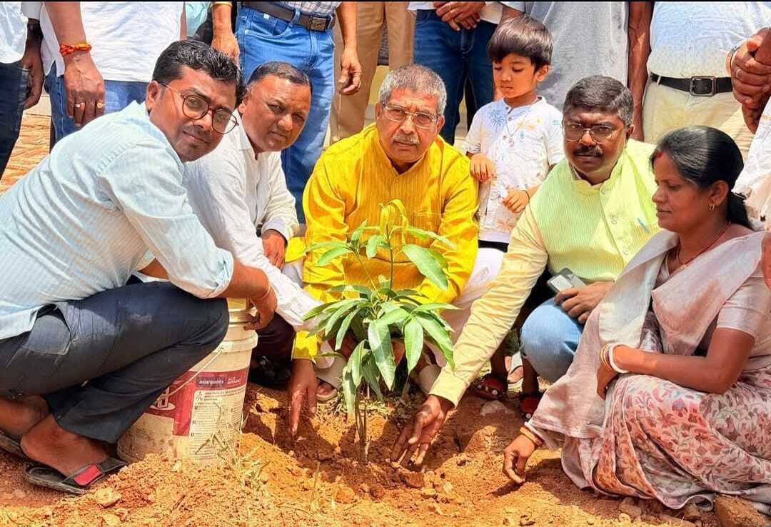 Political News : पर्यावरण संरक्षण के बिना विकसित भारत का संकल्प अधूरा होगा : बाबूलाल मरांडी