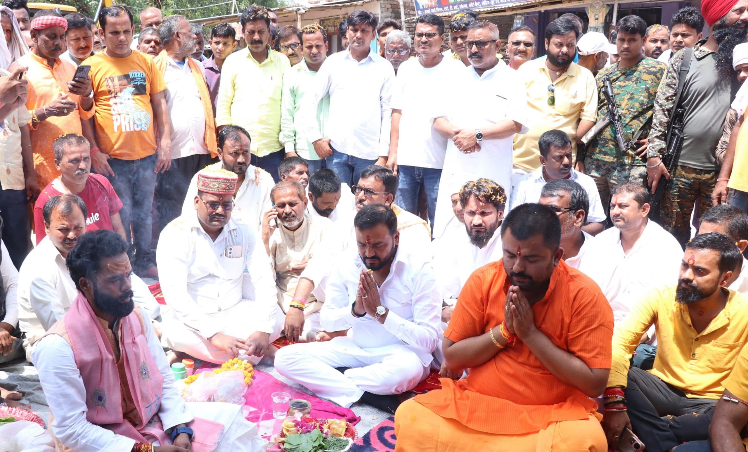 Motihari: 42 करोड़ की लागत से जीर्णोद्धार हो रहे सड़क का विधायक ने किया शिलान्यास