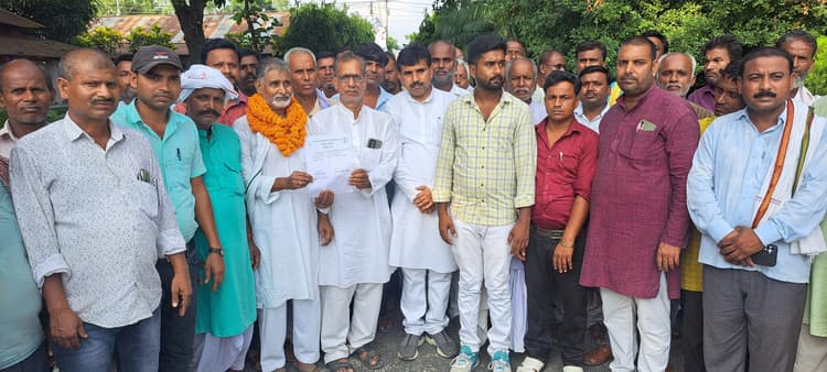 सातवीं बार राजद प्रखंड अध्यक्ष बने हसन अंसारी