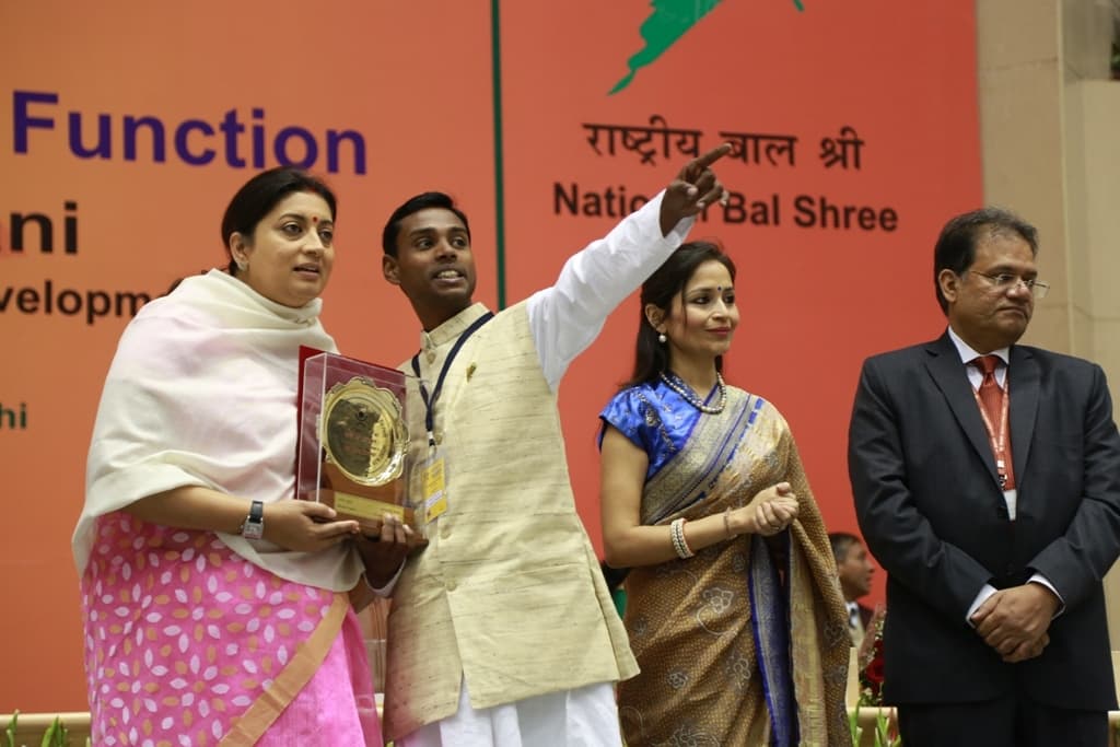 अभिनेता मनीष से कटिहार के बच्चे सीखेंगे रंगकर्म के गुर