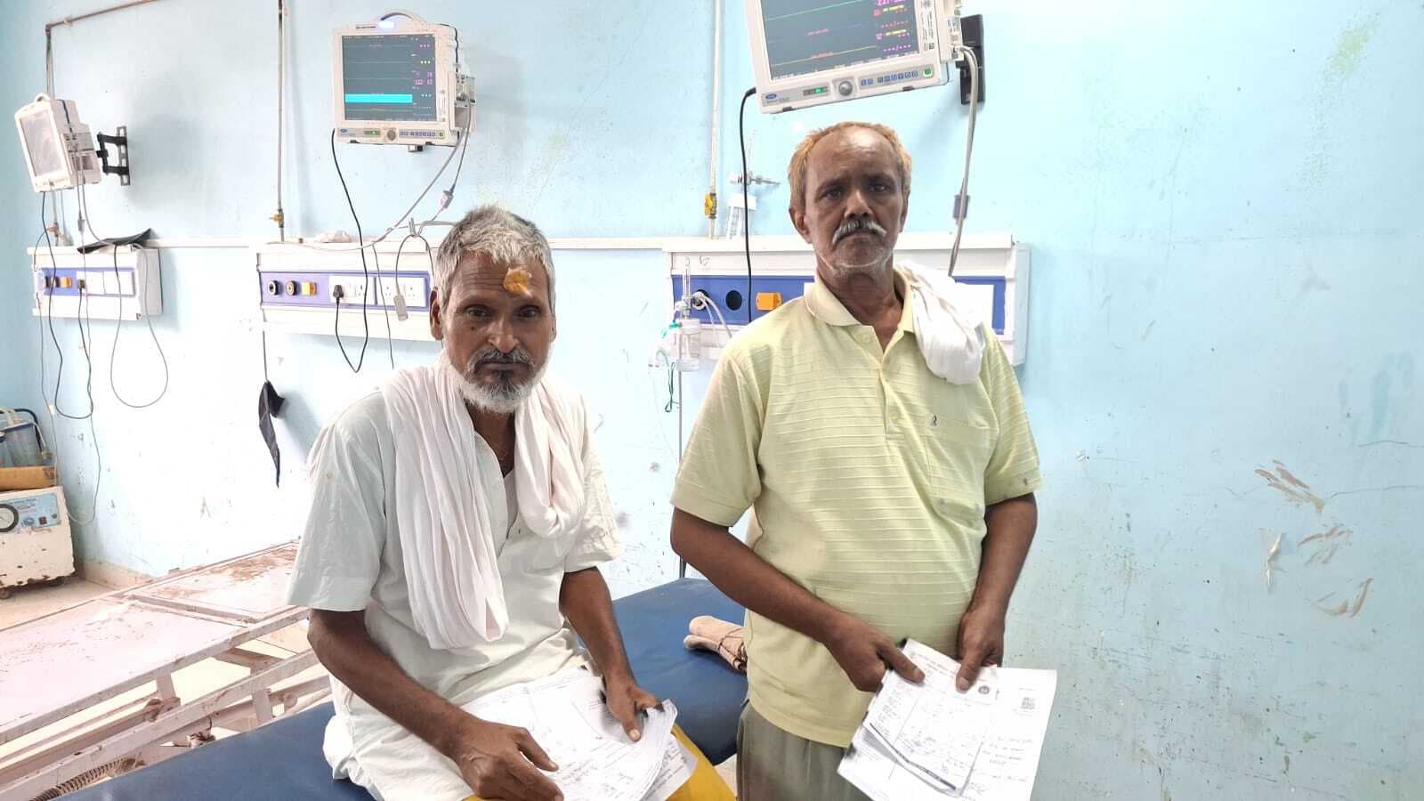 तिलक समारोह से लौट रहे आधा दर्जन लोगों को बस में घुसकर पीटा