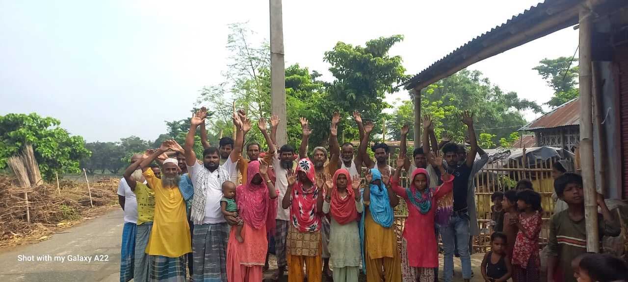 आज तक पोल में नहीं लग पाया विद्युत तार