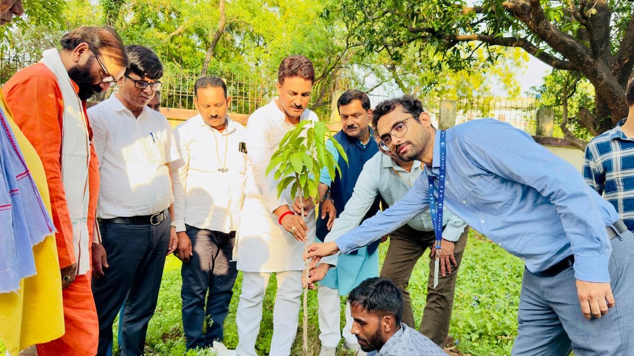 पैक्सों को अन्य व्यवसाय से जोड़ने के लिए मिलेगा 5-5 लाख तक केसीसी-जितेंद्र सिंह