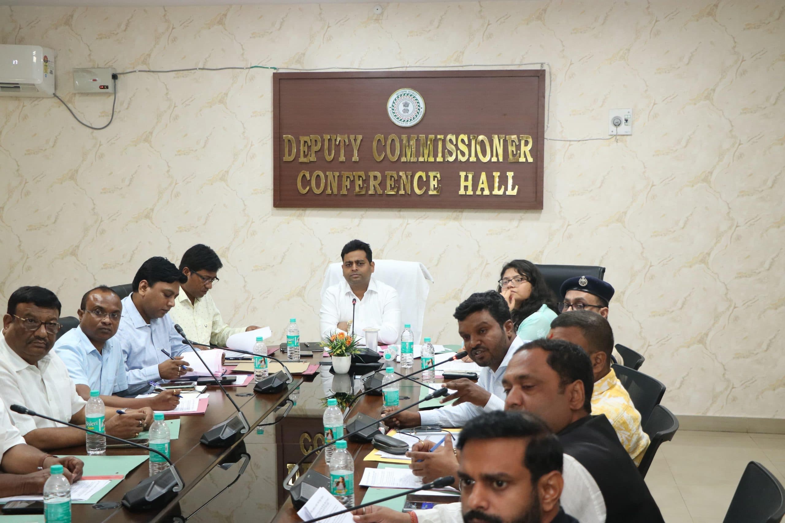 Chaibasa News :  ट्रैफिक व्यवस्था दुरुस्त करने के लिए होमगार्ड के 100 जवान होंगे बहाल