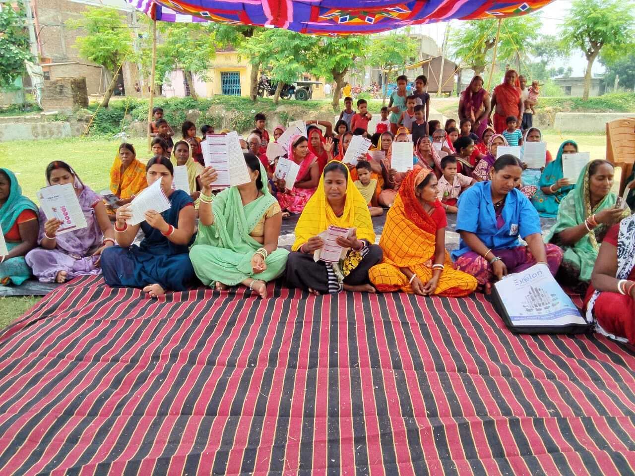 महिलाओं को दी गयी सरकार की योजनाओं की जानकारी