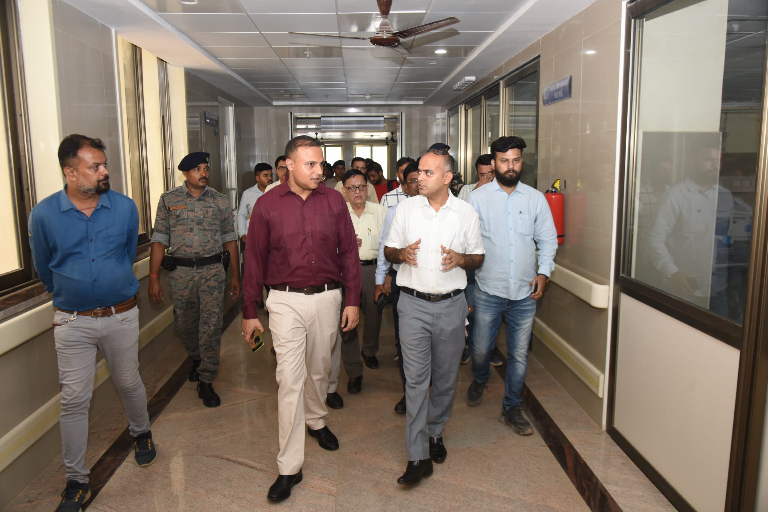 Jamshedpur News : 15 जून तक सभी ओटी को करें शिफ्ट : डीसी