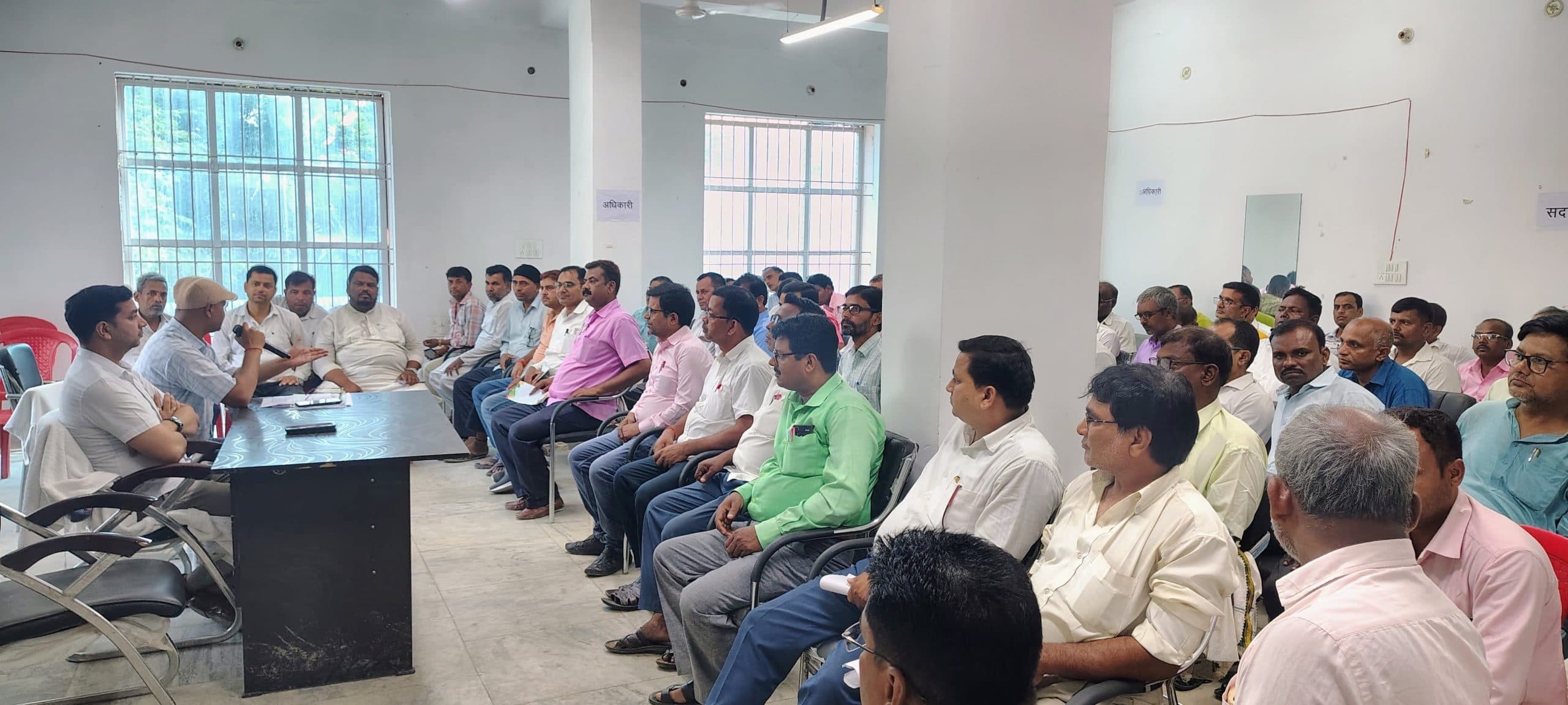 Motihari: मतदाता सूची में छेड़छाड़ करने वाले बीएलओ पर होगी एफआइआर