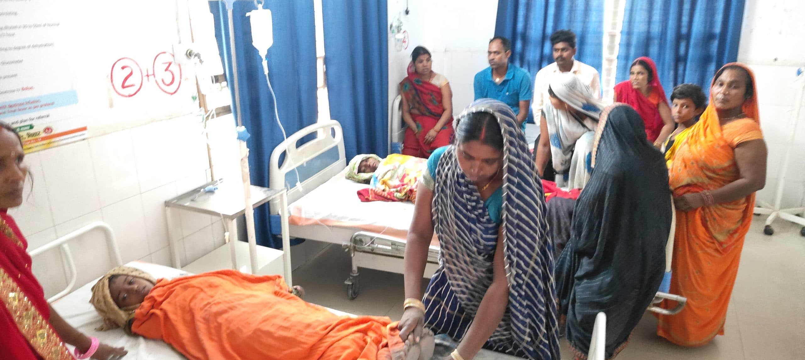 आकाशीय बिजली गिरने से दो किशोर झुलसे