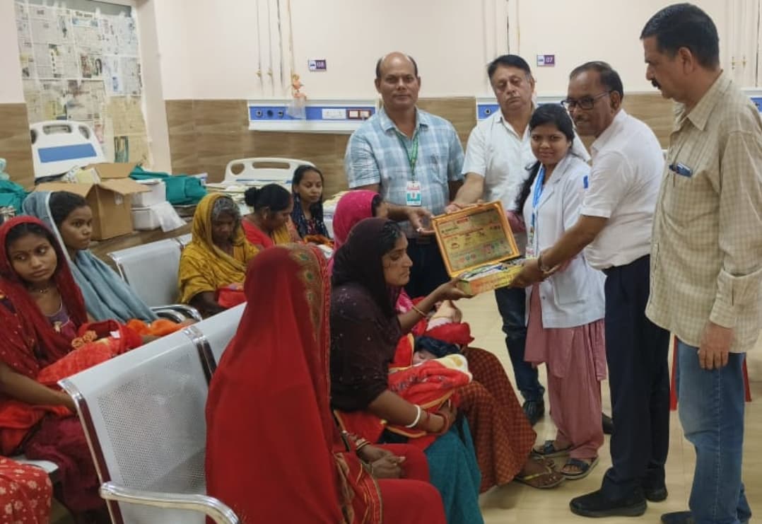 Motihari: सदर अस्पताल में जच्चा-बच्चा किट का सात लभार्थियों के बीच हुआ वितरण