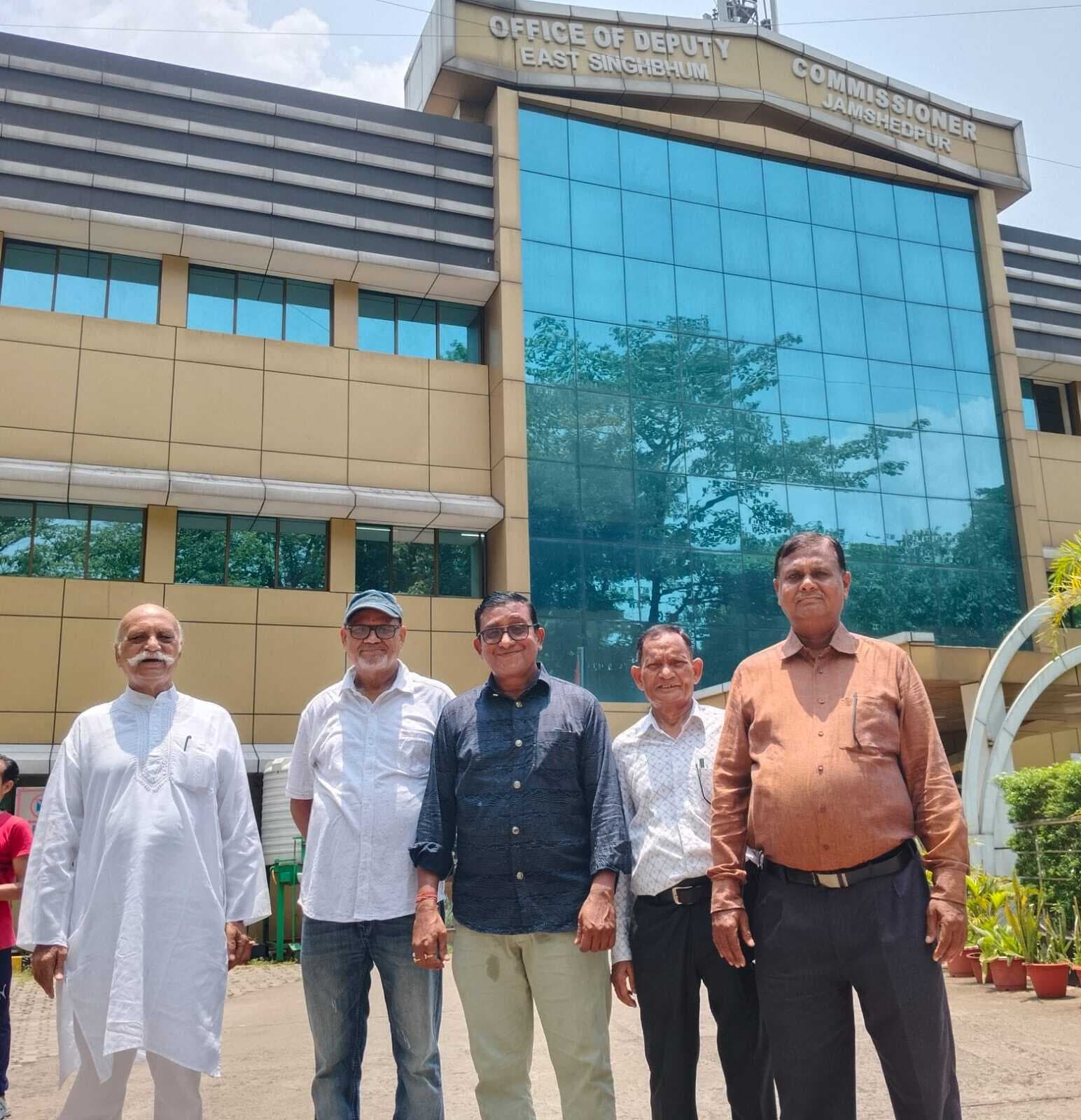 Jamshedpur news. बुजुर्गों के लिए बनी संस्था जीवन ज्योति जल्द जारी करेगा आपातकालीन फोन नंबर