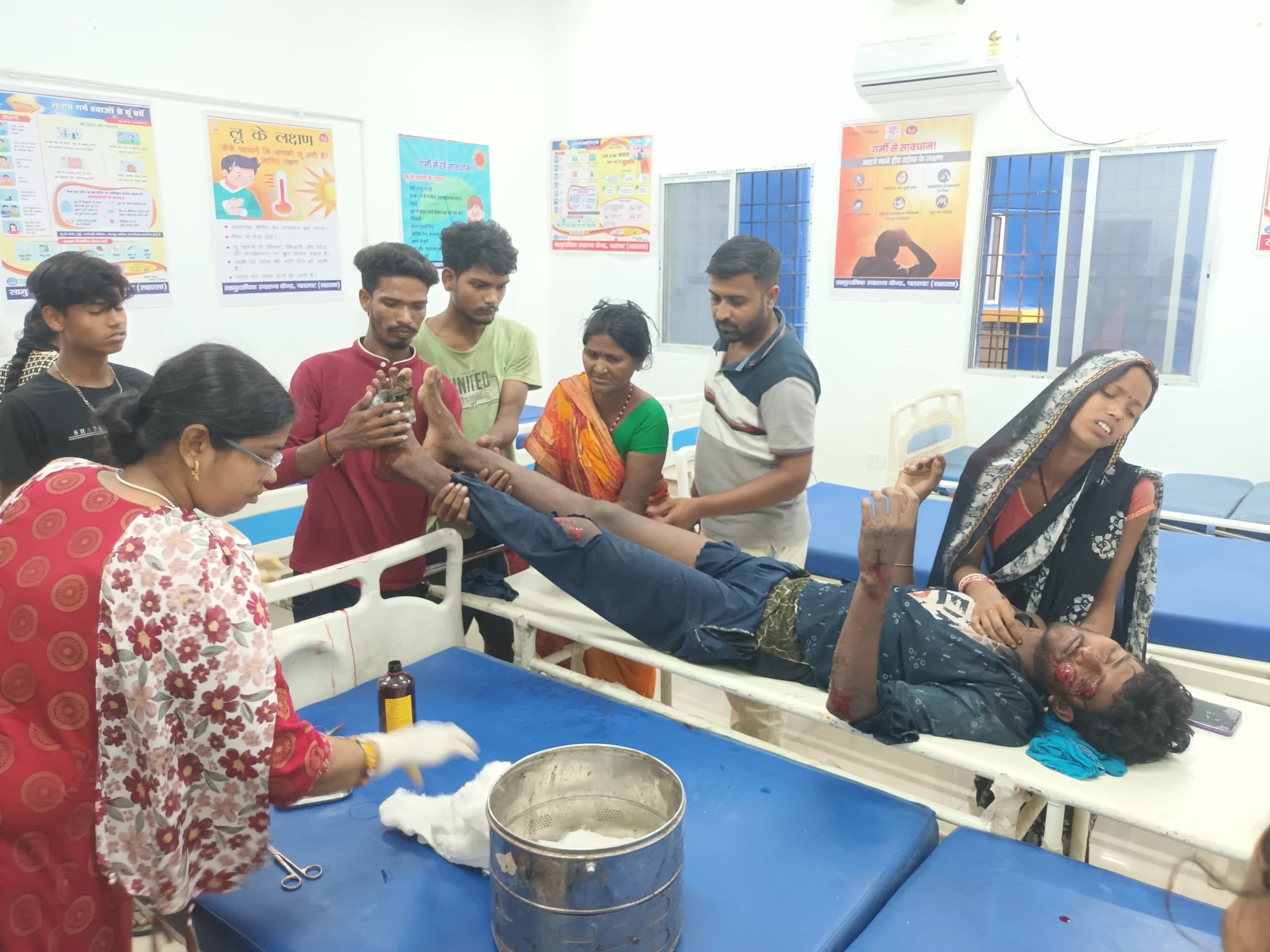 ट्रैक्टर और बाइक की आमने-सामने की टक्कर में दो जख्मी