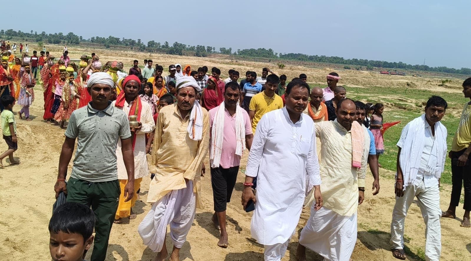 कलश शोभायात्रा के साथ 48 घंटे का अखंड रामधुनी शुरू