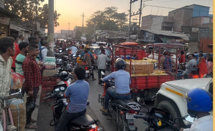 जदिया बाजार में जाम की समस्या विकराल