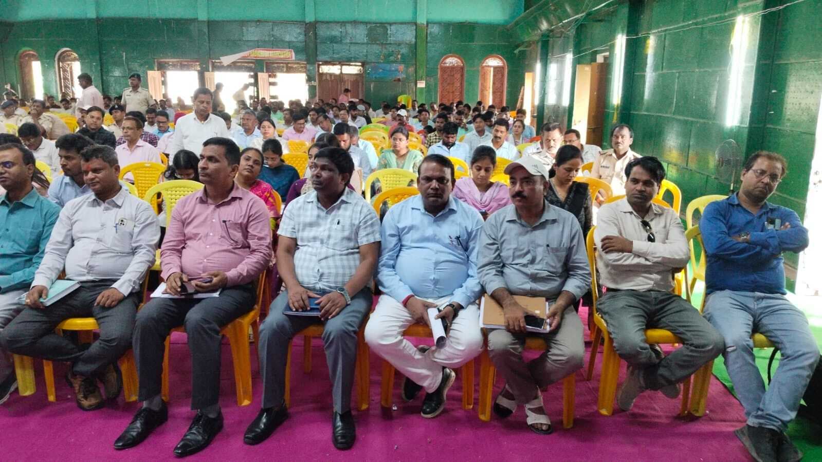 मस्जिदों में नमाज पर पुलिस की रहेगी पैनी नजर