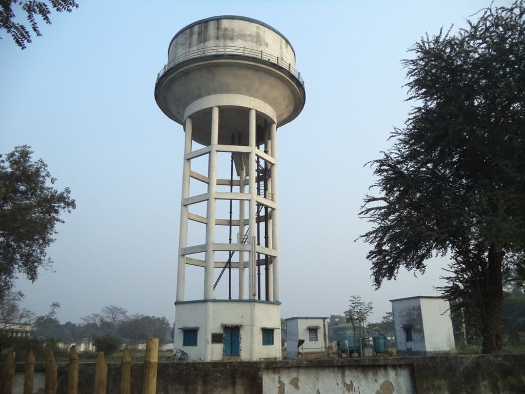 करोड़ों की राशि पानी की तरह बहाने के बावजूद शहर वासियों को शुद्ध पेयजल नहीं हो सका उपलब्ध