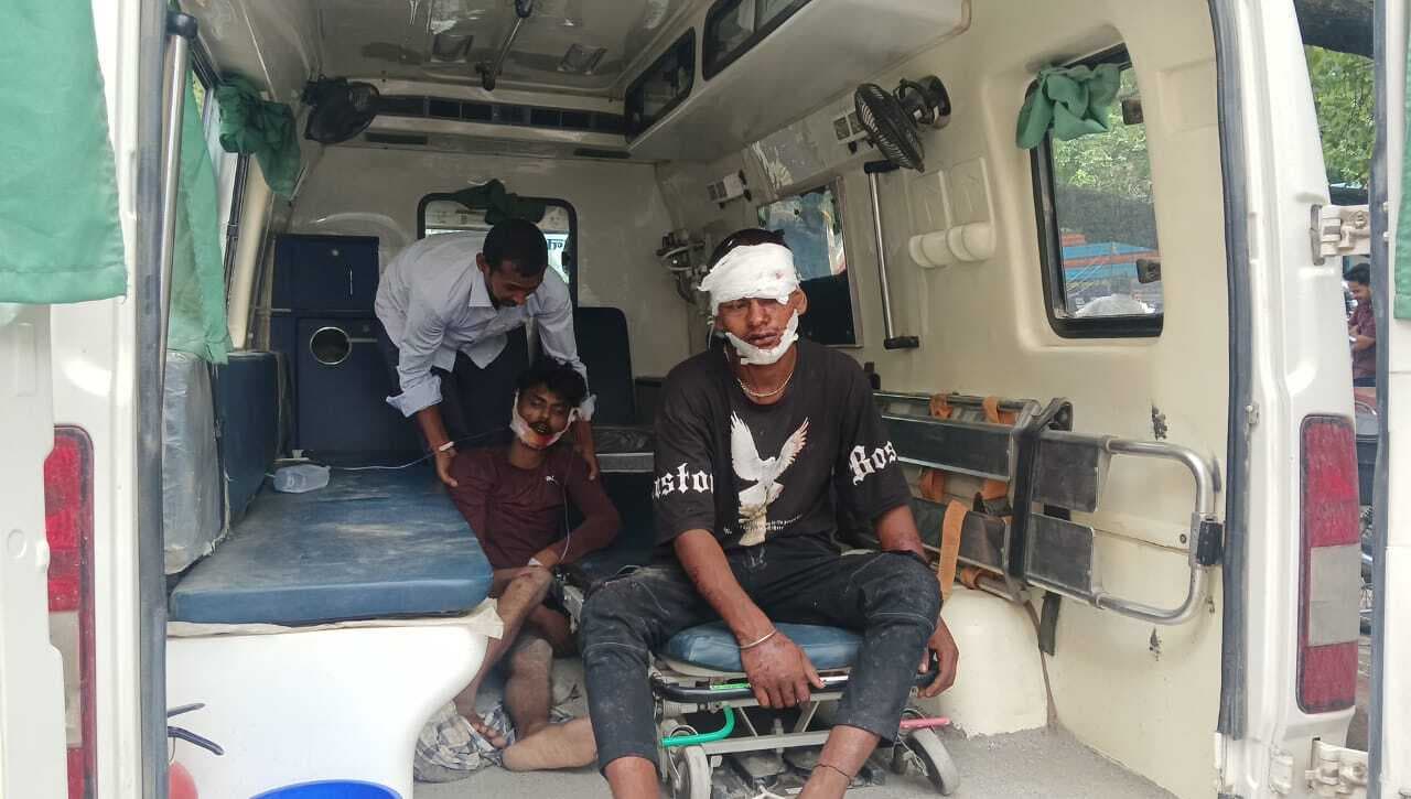 ट्रक और पिकअप की टक्कर में मेरठ के ट्रक खलासी की मौत, दो चालक घायल