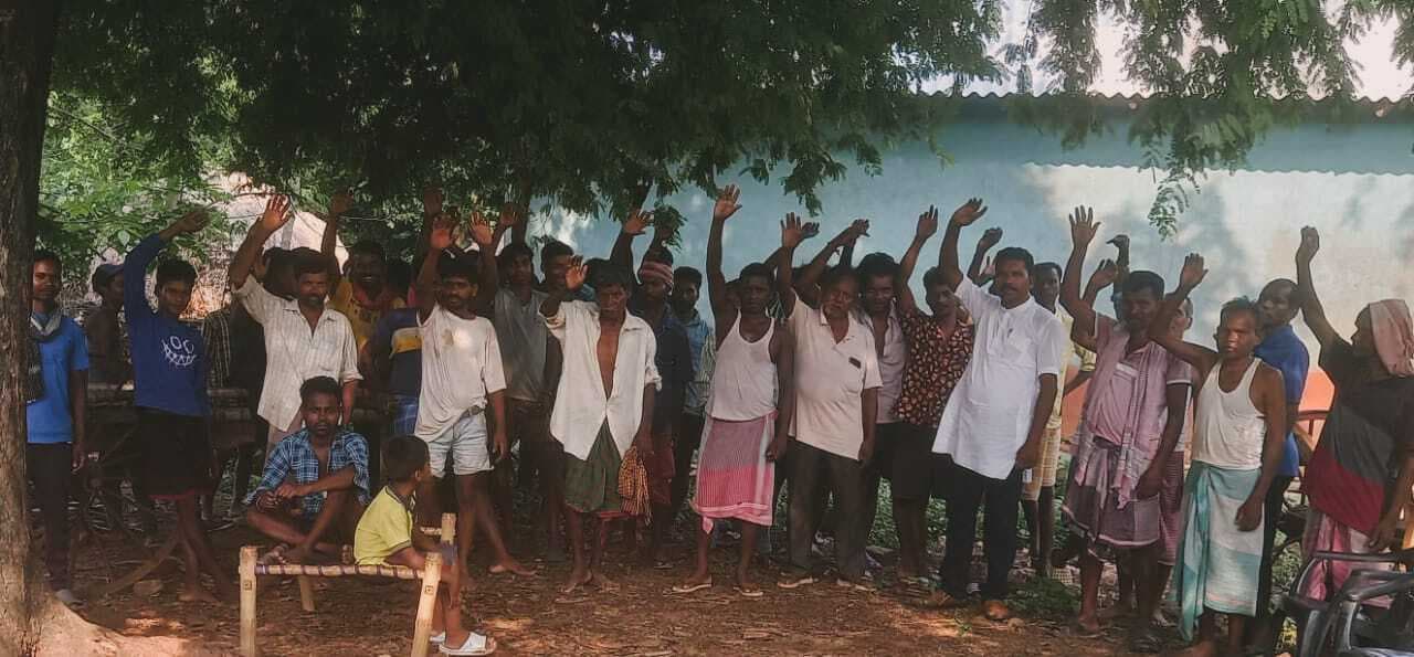 अनियमित विद्युत सेवा को लेकर तीन गांवों के लोगों ने उठायी आवाज