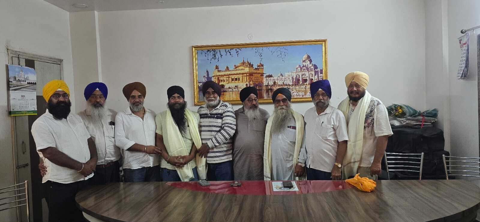 Jamshedpur news. सीजीपीसी ने बेरमो सेंट्रल गुरुद्वारा कमेटी का किया अभिनंदन