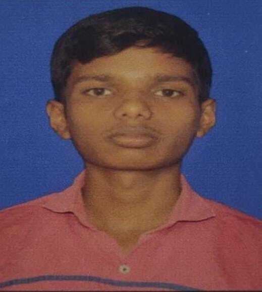 मधुपुर कॉलेज के छात्र-छात्राओं ने लहराया परचम