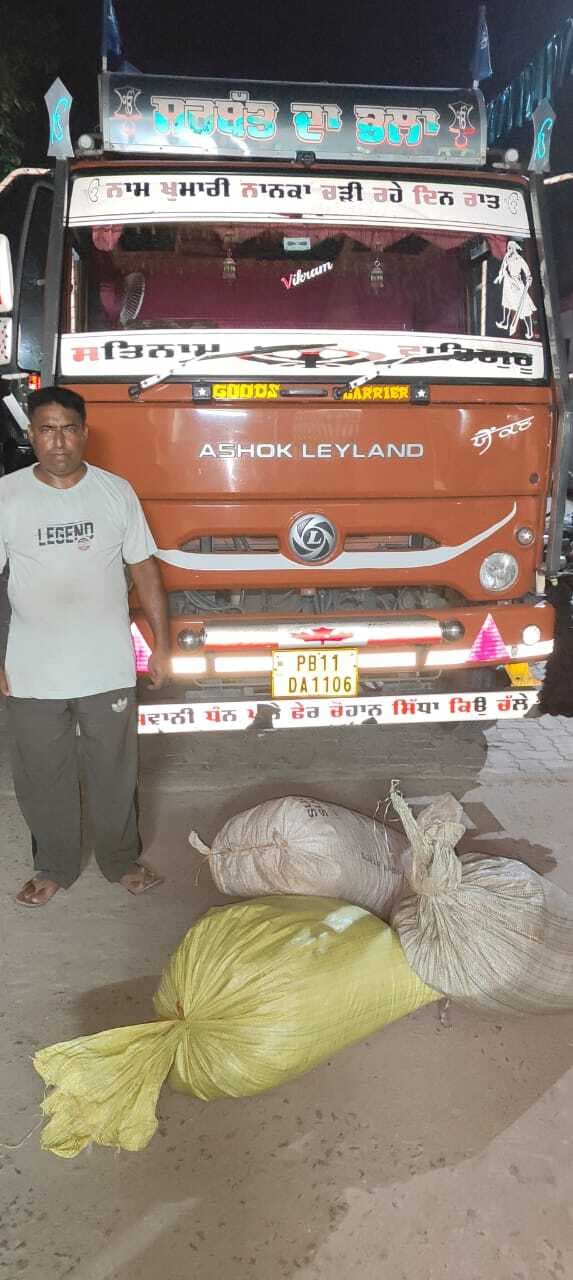 ट्रक से 20 किलो डोडा जब्त, चालक गिरफ्तार