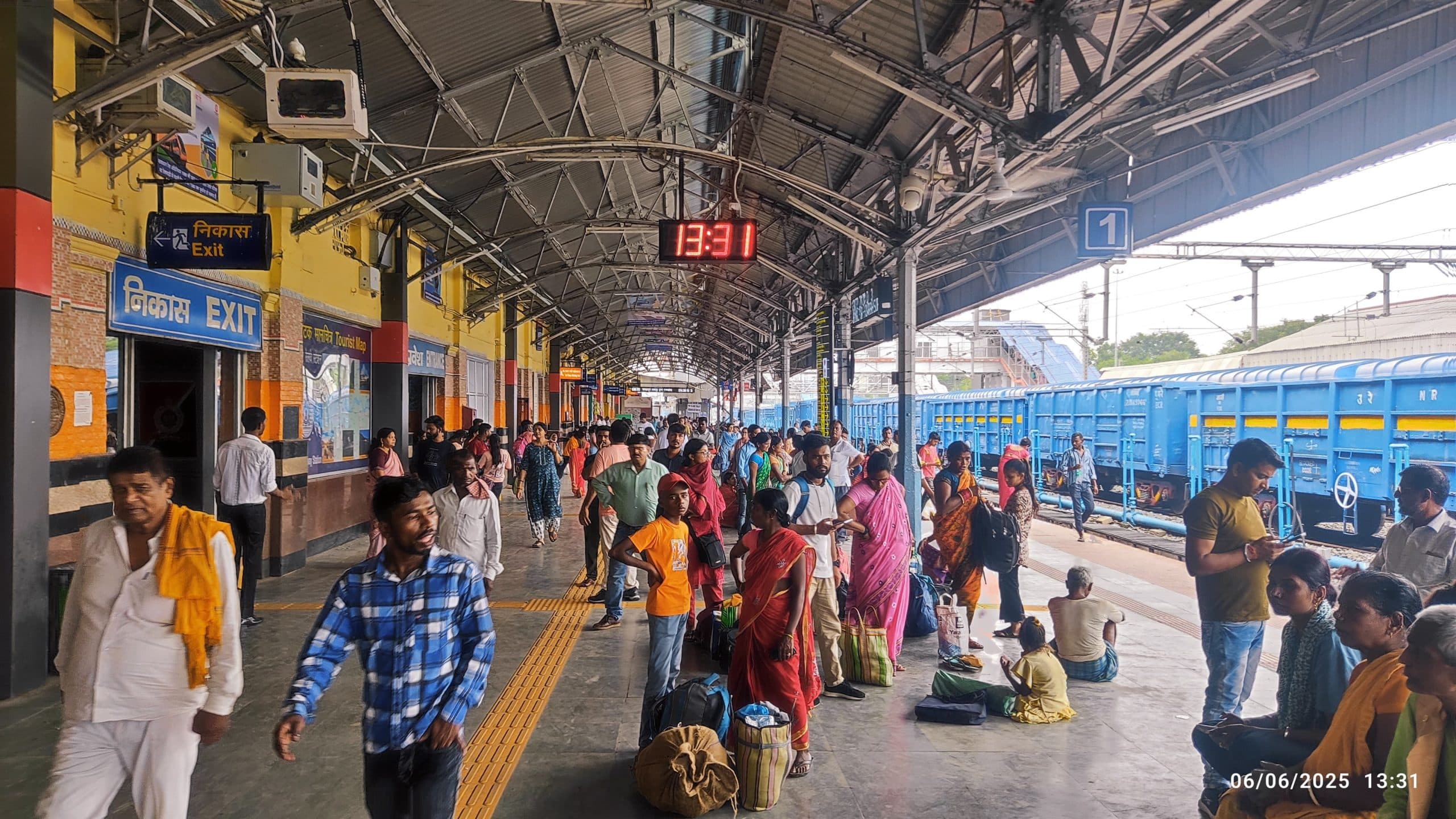 ट्रैफिक व पावर ब्लॉक के कारण 8 व 15 जून को जमालपुर होकर कई ट्रेनों का परिचालन होगा प्रभावित