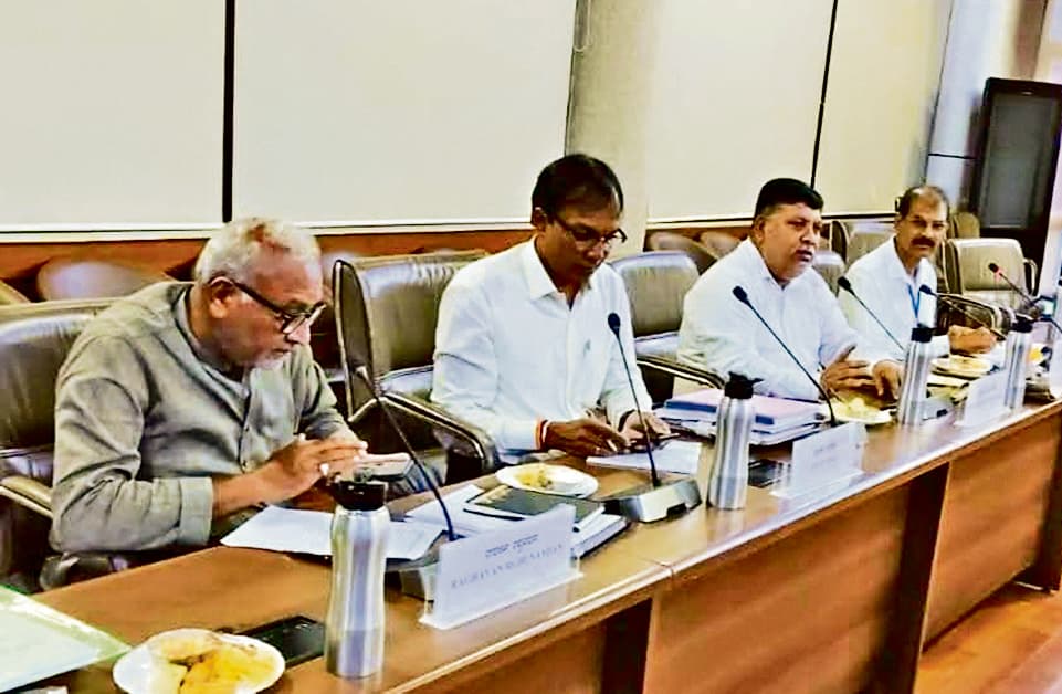 Bokaro News : कैडर स्कीम ड्राफ्ट चर्चा, अध्ययन के लिए और समय की मांग