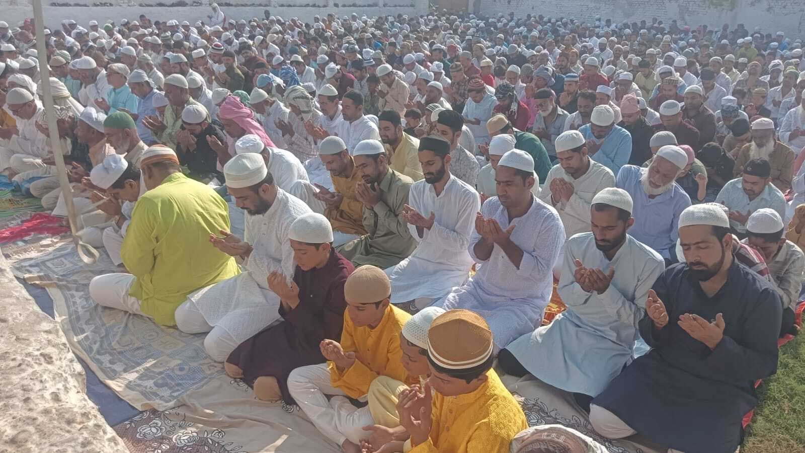 Motihari: अदा की गयी बकरीद की नमाज, मांगी देश में अमन चैन की दुआ