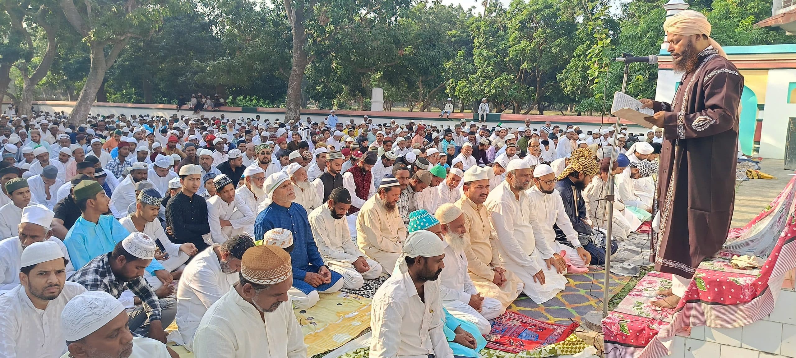 Motihari:अनुमंडल में पूरे अकीदत के साथ मनाया गया ईद उल अजहा