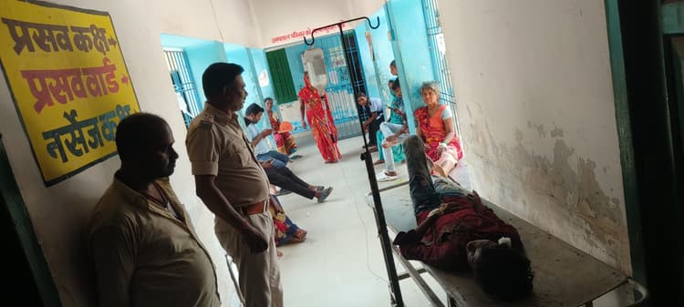 एनएच किनारे घायल अवस्था में मिला अज्ञात युवक, हालत गंभीर