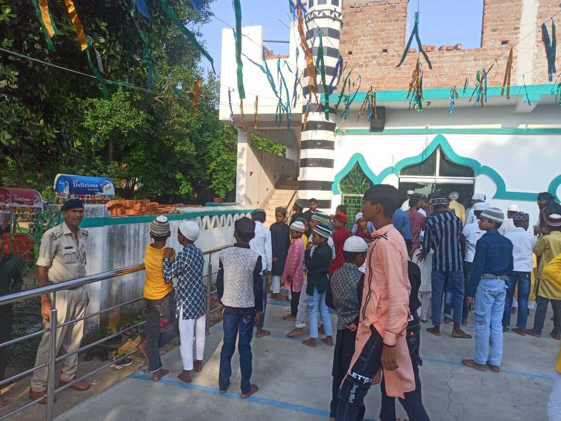 Deoghar news  : बकरीद पर ईदगाहों व मस्जिदों में मुस्लिम धर्मावलंबियों ने अता की नमाज