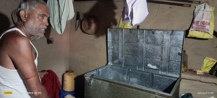 Dhanbad News : तोपचांची में चोरों ने पांच घरों का ताला तोड़ा, दो घर से ले भागे नगदी समेत ढाई लाख की संपत्ति