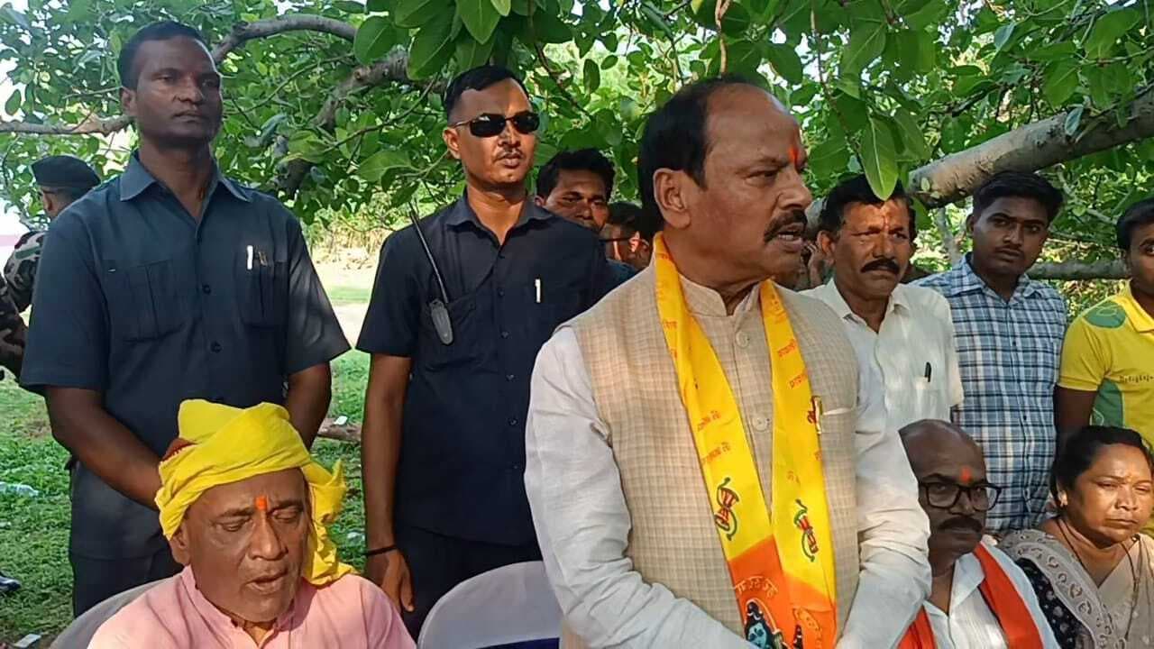 सनातन धर्म ही एक ऐसा धर्म है जो सभी धर्मों को समाहित करता है : रघुवर दास