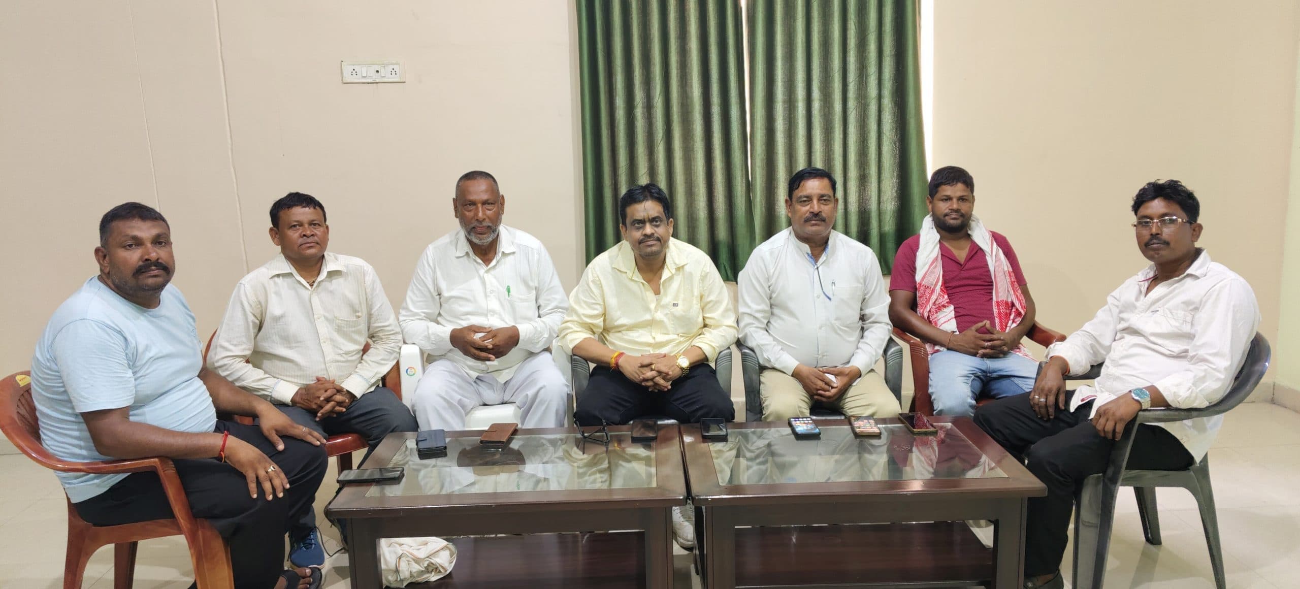 Seraikela Kharsawan News : संगठन की रीढ़ हैं कार्यकर्ता