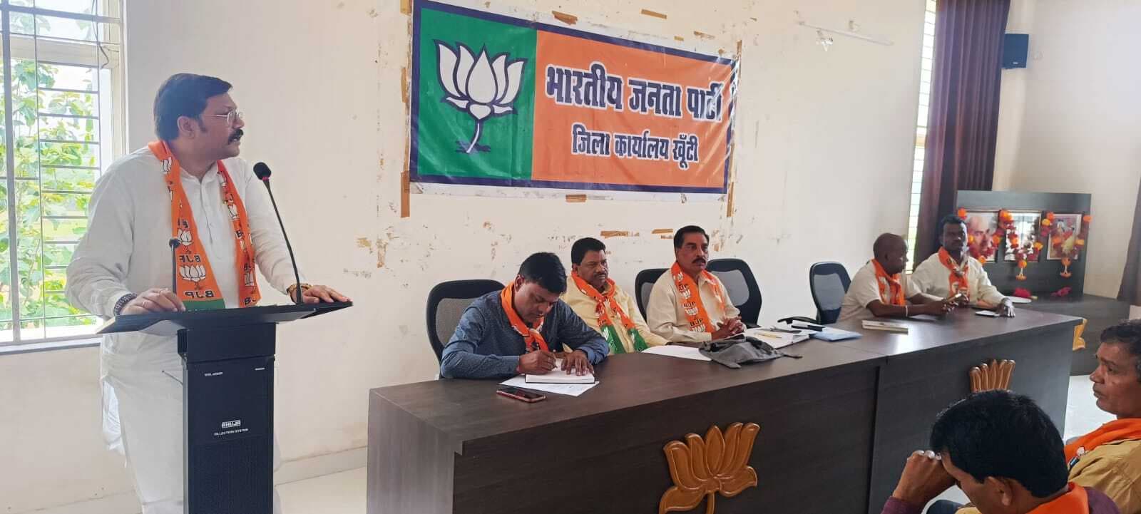 भाजपा कार्यालय में संकल्प से सिद्धि तक को लेकर कार्यशाला