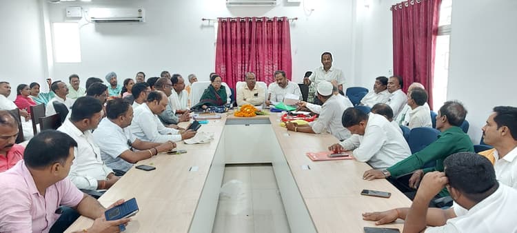 जदयू की बैठक में मुख्यमंत्री के किये कार्यों को घर-घर तक पहुंचाने पर बनी सहमति