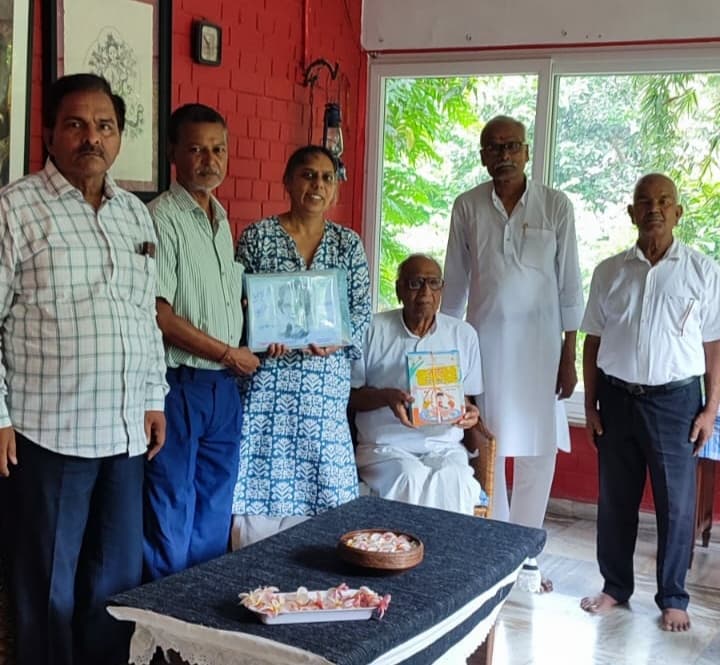 रुचिरा को अमृता प्रीतम सम्मान से किया सम्मानित