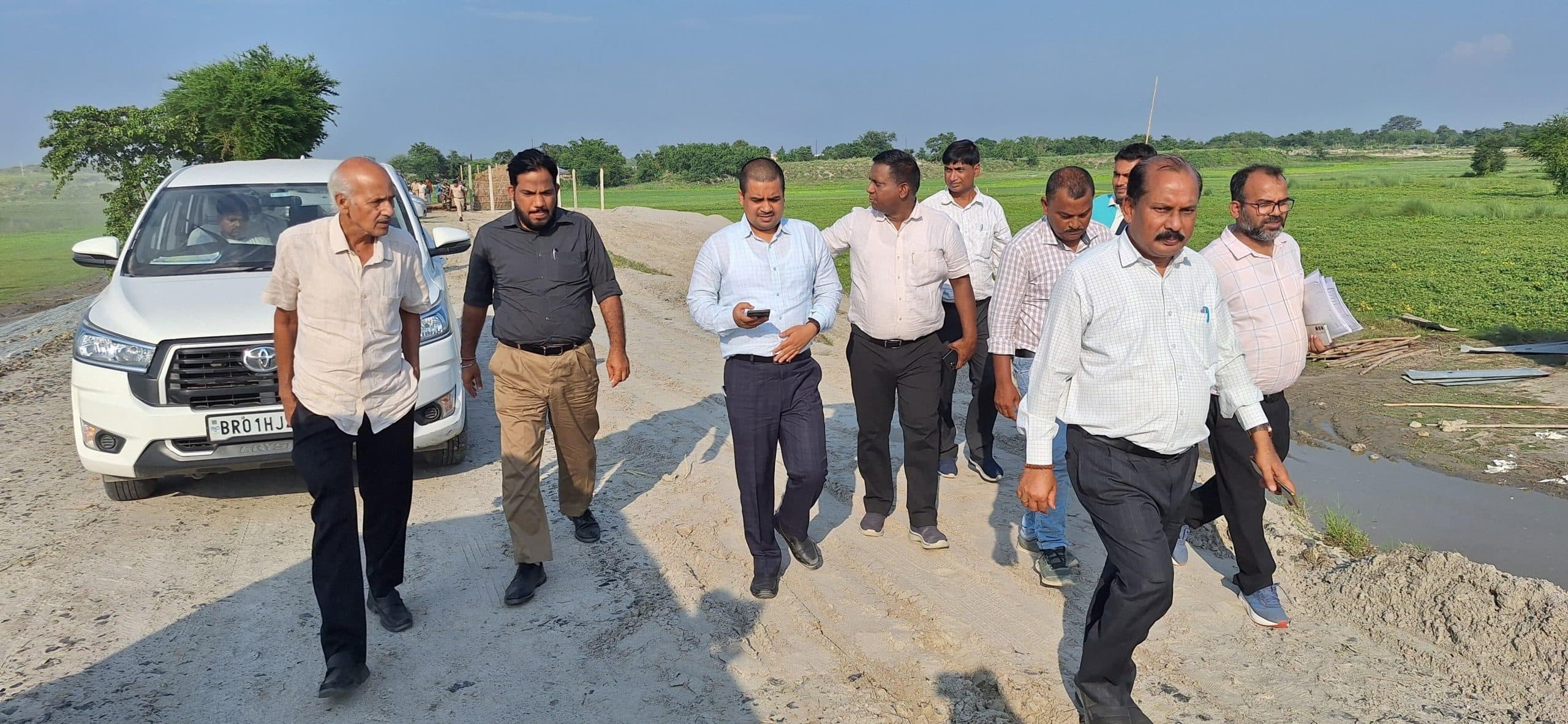 अपर मुख्य सचिव ने किया कोसी तटबंधों का निरीक्षण