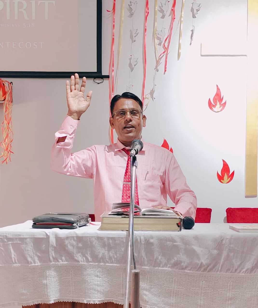 पहली कलीसिया की स्थापना को लेकर चर्च में हुई विशेष प्रार्थना सभा