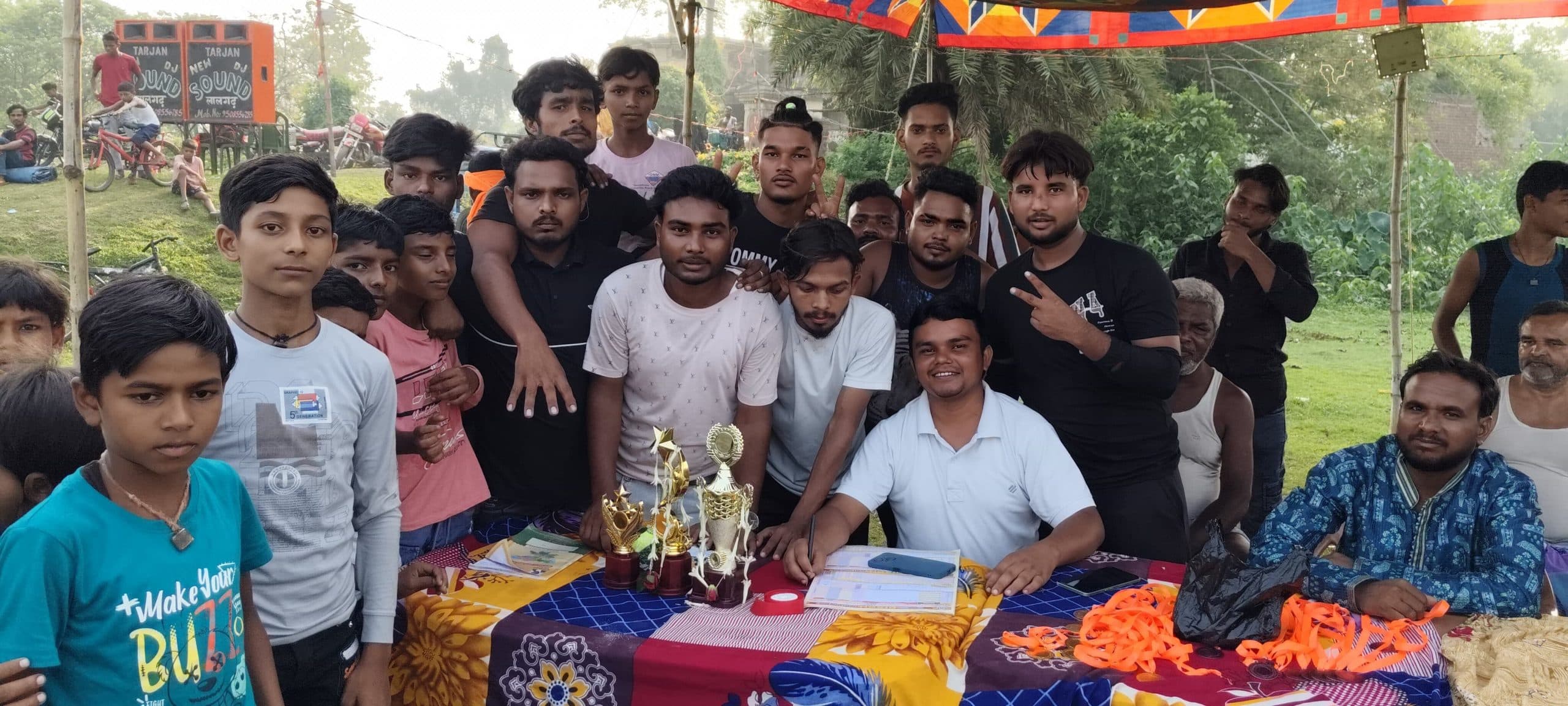 नाइट क्रिकेट टूर्नामेंट के फाइनल में लालगढ़ ने नेवाबाद को हराया